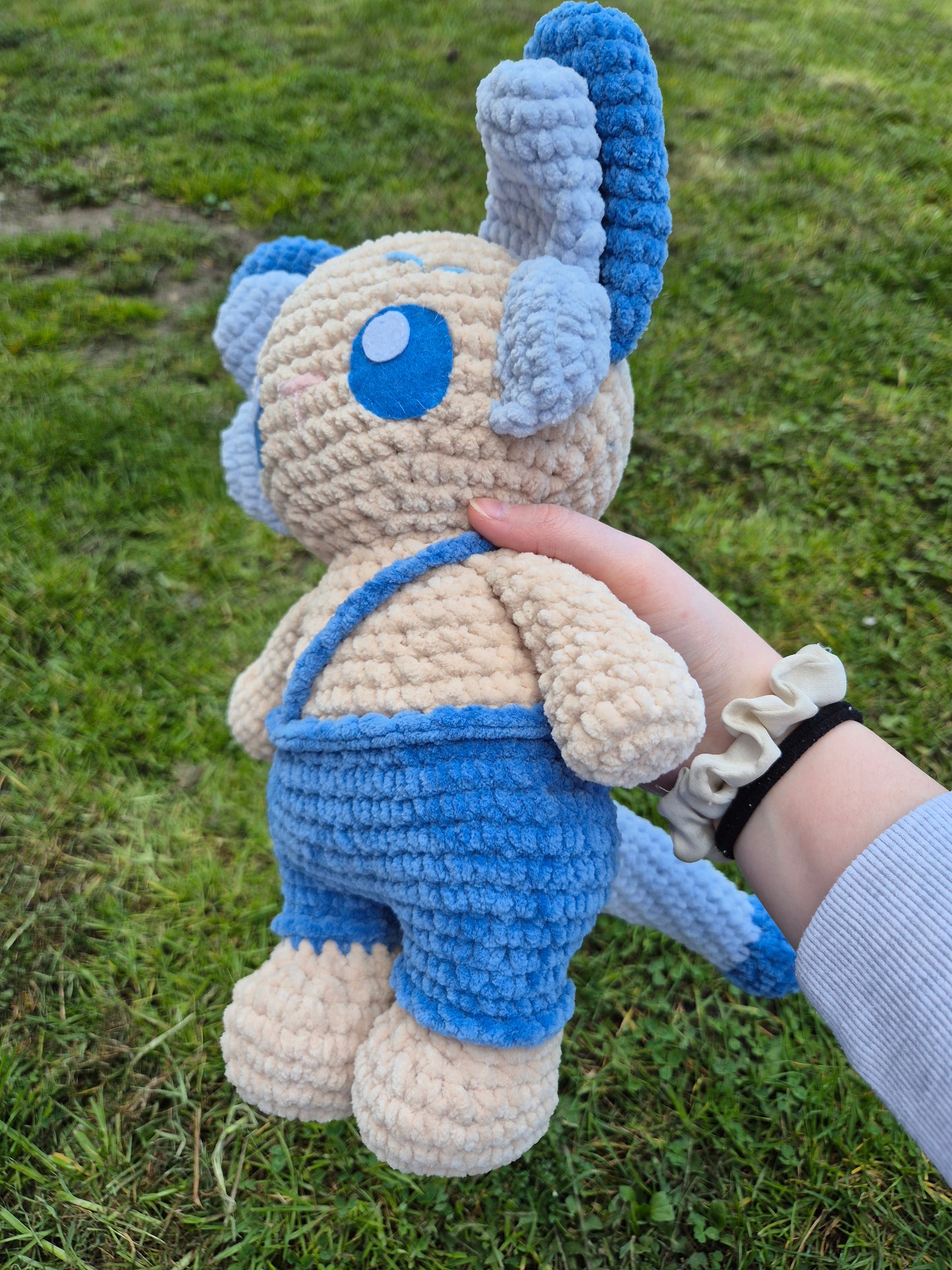 monstre bleu